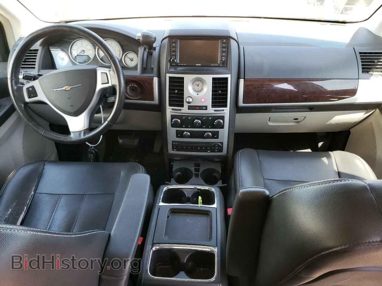 2010 CHRYSLER MINIVAN - VIN: 2A4RR8DX2AR427653 - Фото 8