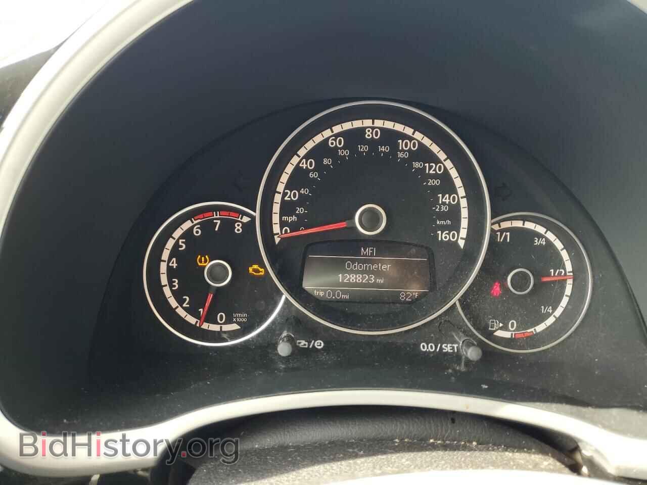 2013 VOLKSWAGEN BEETLE - VIN: 3VWJP7AT3DM664715 - Фото 9