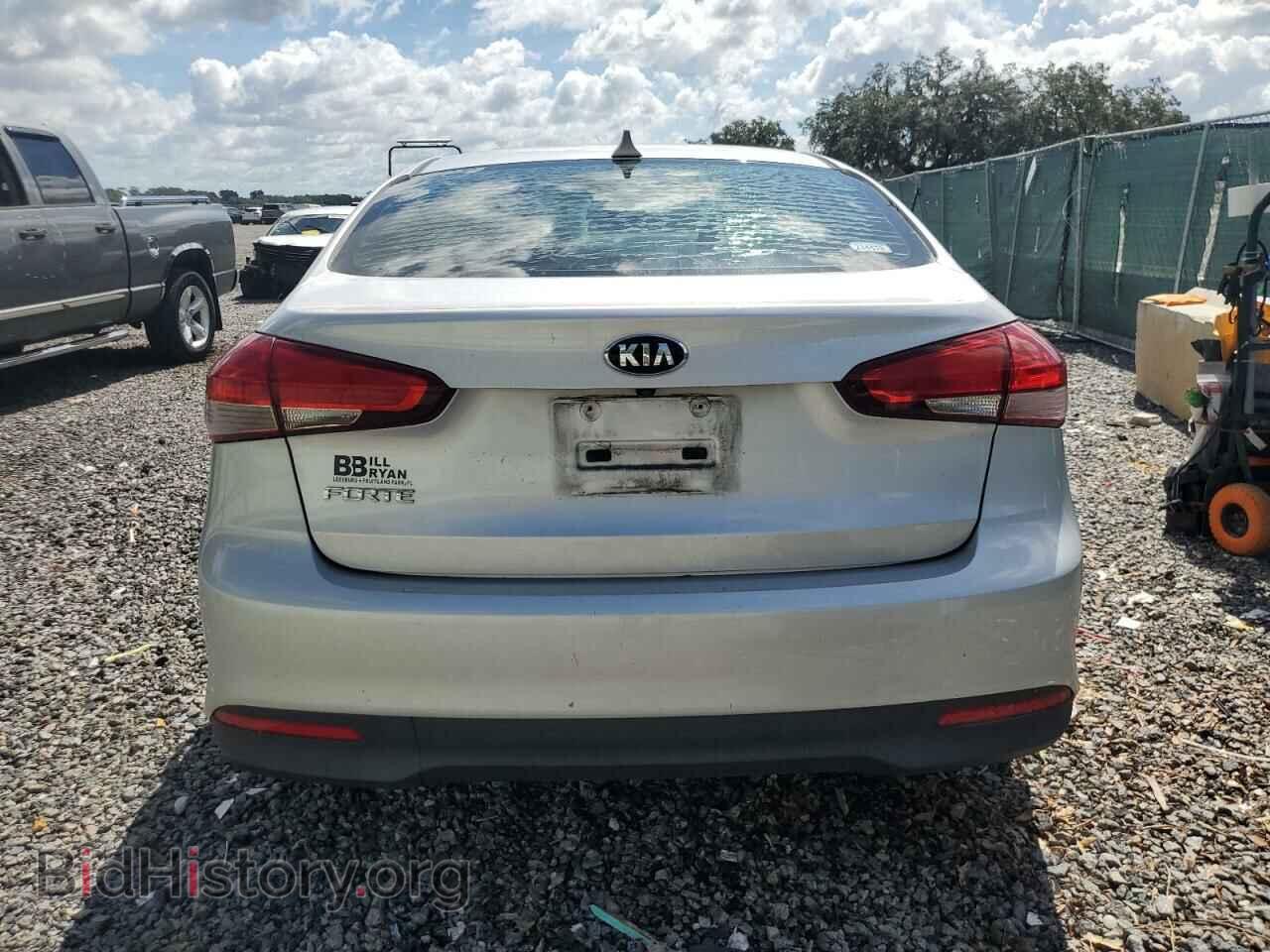 2017 KIA FORTE - VIN: 3KPFL4A77HE016400 - Фото 6