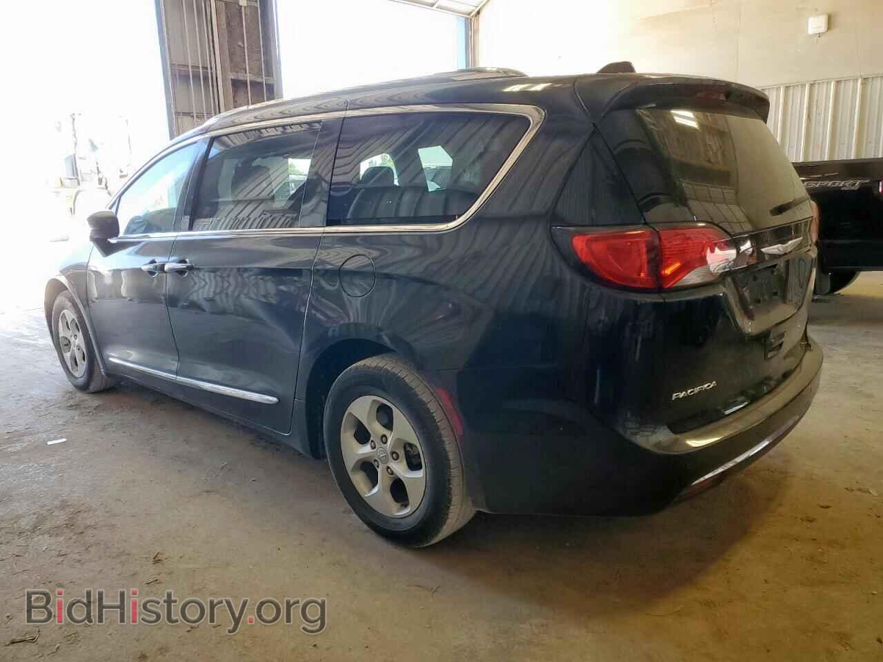 2017 CHRYSLER PACIFICA - VIN: 2C4RC1EG5HR678058 - Photo 2