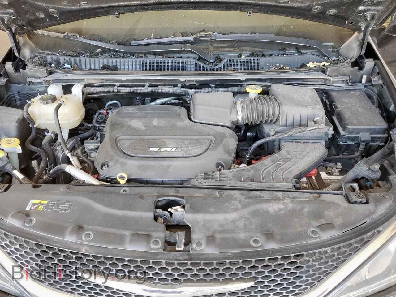 2017 CHRYSLER PACIFICA - VIN: 2C4RC1EG5HR678058 - Photo 12