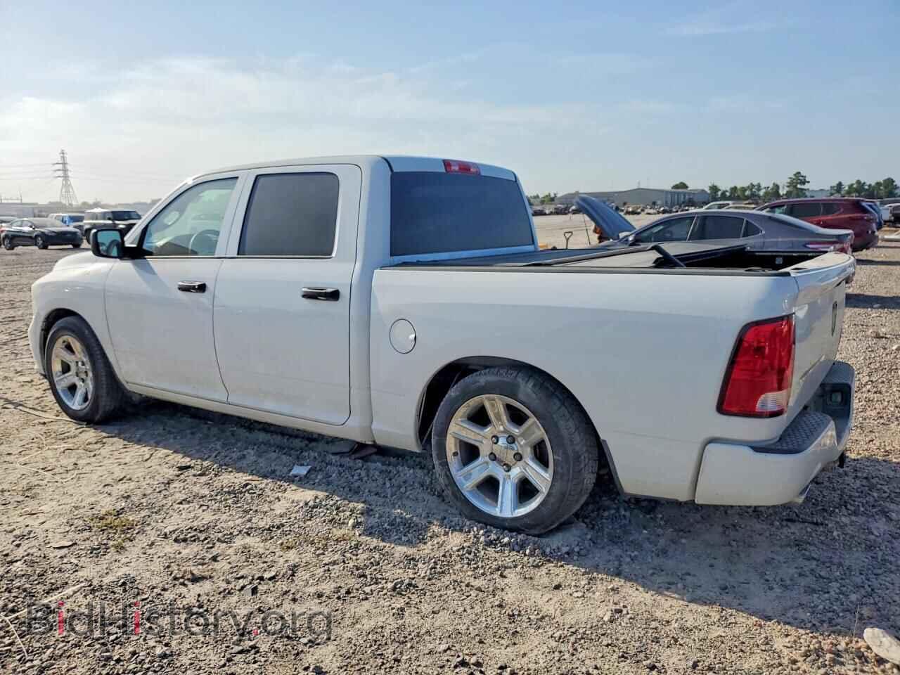 2017 RAM 1500 - VIN: 3C6RR6KT9HG742158 - Photo 2
