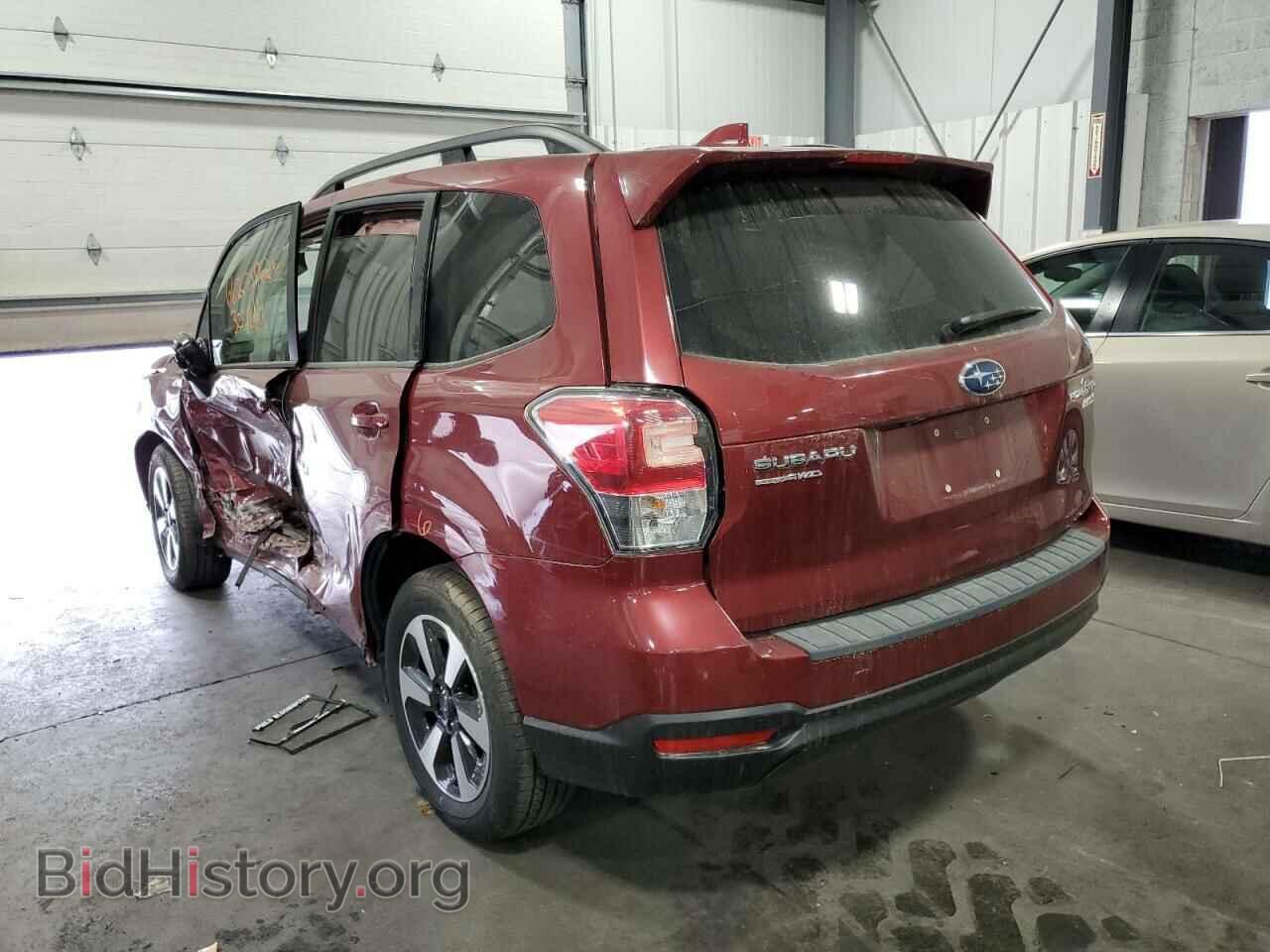2017 SUBARU FORESTER - VIN: JF2SJAGC8HH558530 - Фото 3