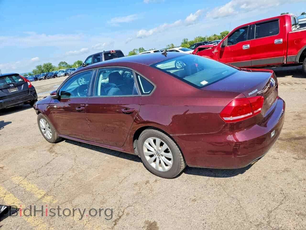 2013 VOLKSWAGEN PASSAT - VIN: 1VWAP7A36DC067253 - Photo 2