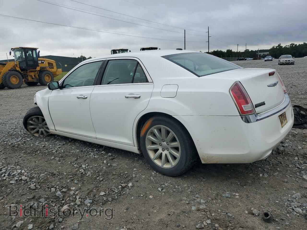 2012 CHRYSLER 300 - VIN: 2C3CCACG6CH216877 - Фото 2