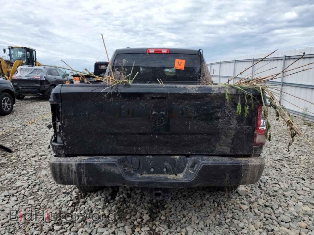 2018 RAM 1500 - VIN: 1C6RR7FT1JS332307 - Фото 6