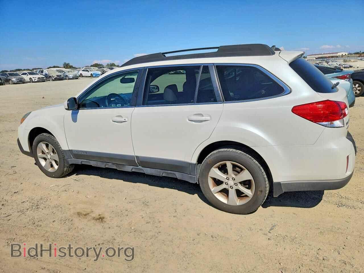 2014 SUBARU OUTBACK - VIN: 4S4BRBCC5E3280564 - Photo 2