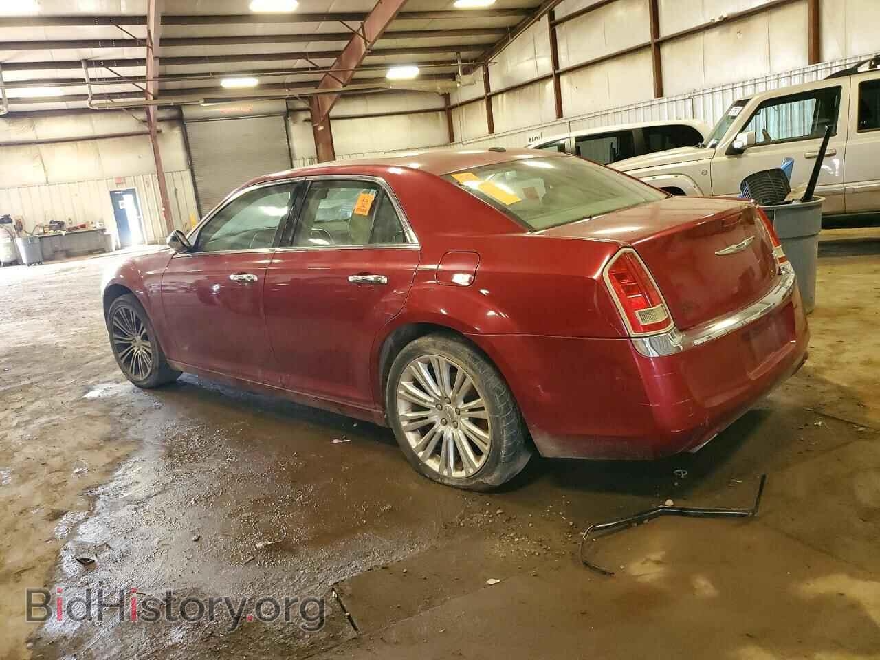 2011 CHRYSLER 300 - VIN: 2C3CA5CGXBH530107 - Фото 2