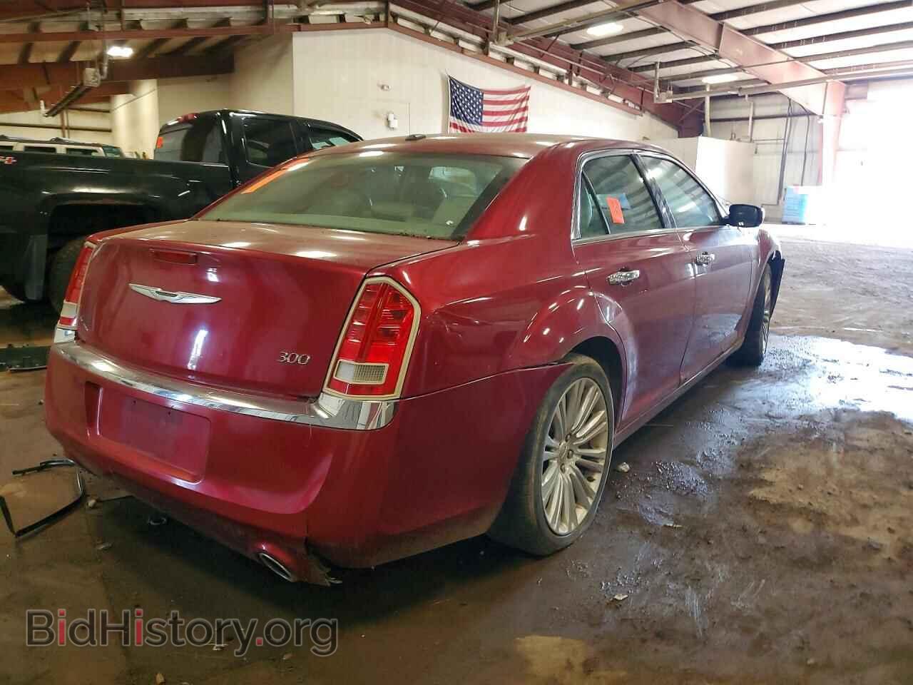 2011 CHRYSLER 300 - VIN: 2C3CA5CGXBH530107 - Фото 3