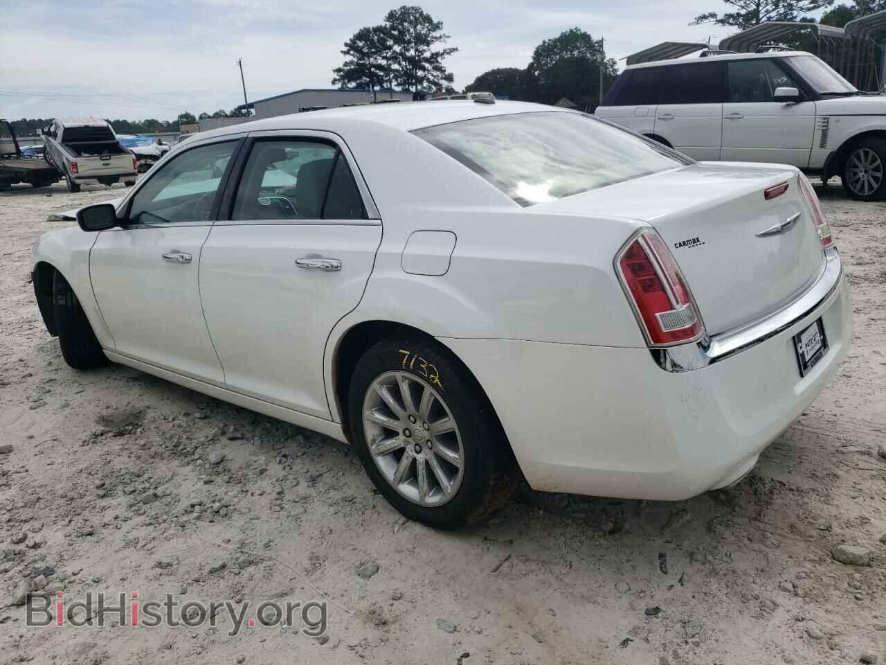 2014 CHRYSLER 300 - VIN: 2C3CCAEG1EH379923 - Фото 2