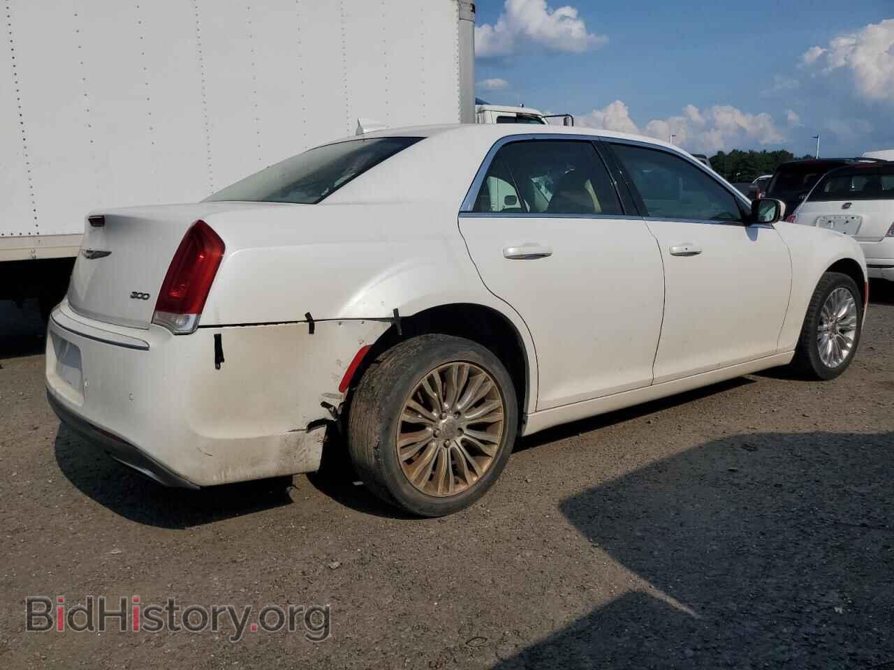 2016 CHRYSLER 300 - VIN: 2C3CCARG8GH262241 - Фото 3