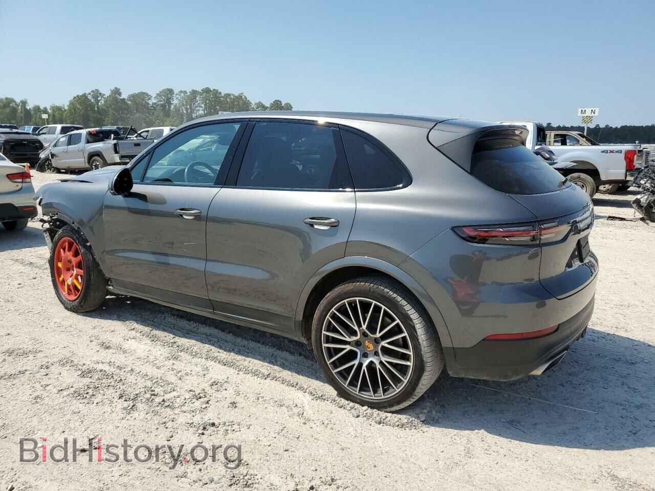 2020 PORSCHE CAYENNE - VIN: WP1AA2AY8LDA06433 - Photo 2