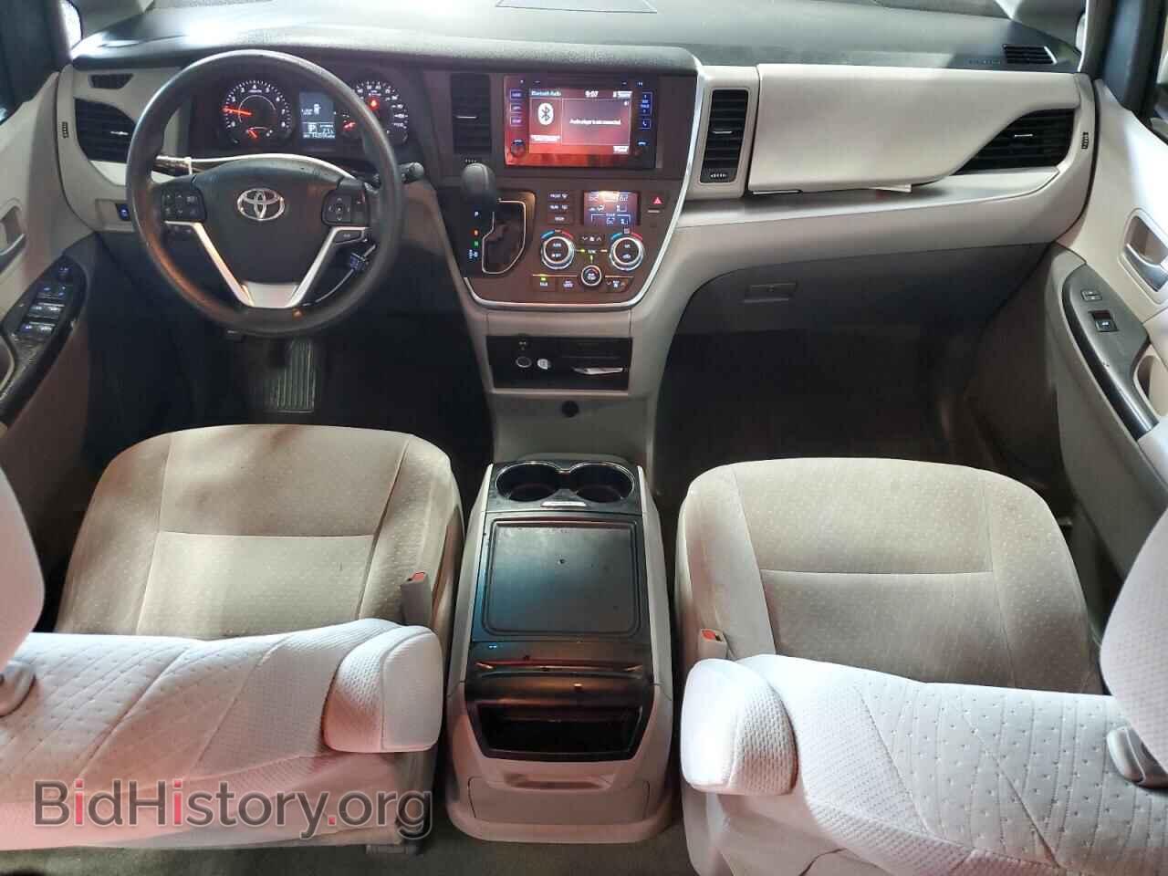 2017 TOYOTA All Models - VIN: 5TDKZ3DC6HS861650 - Фото 8