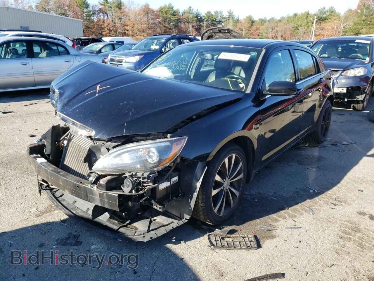 2011 CHRYSLER 200 - VIN: 1C3BC8FG7BN612371 - Фото 2