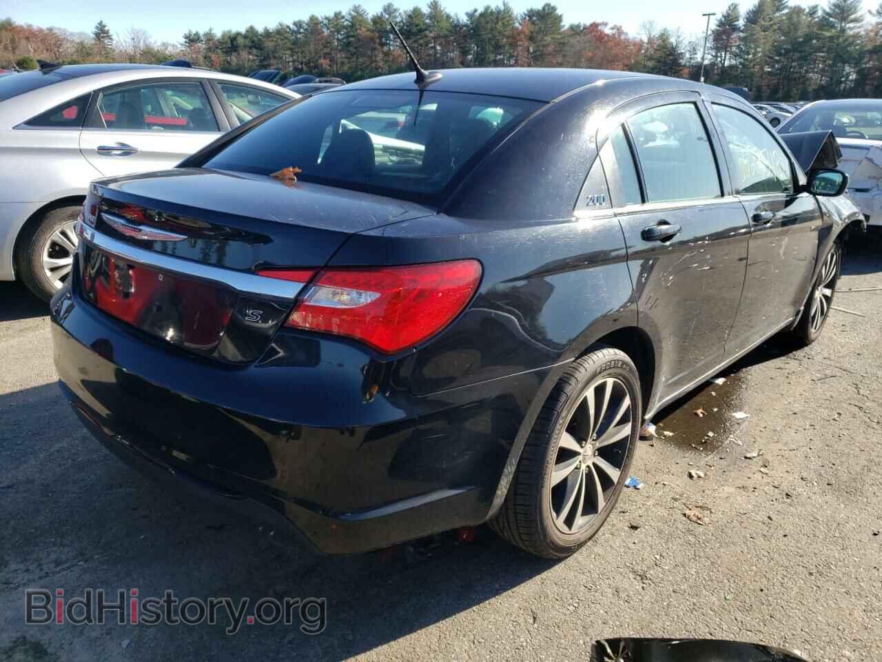 2011 CHRYSLER 200 - VIN: 1C3BC8FG7BN612371 - Фото 4