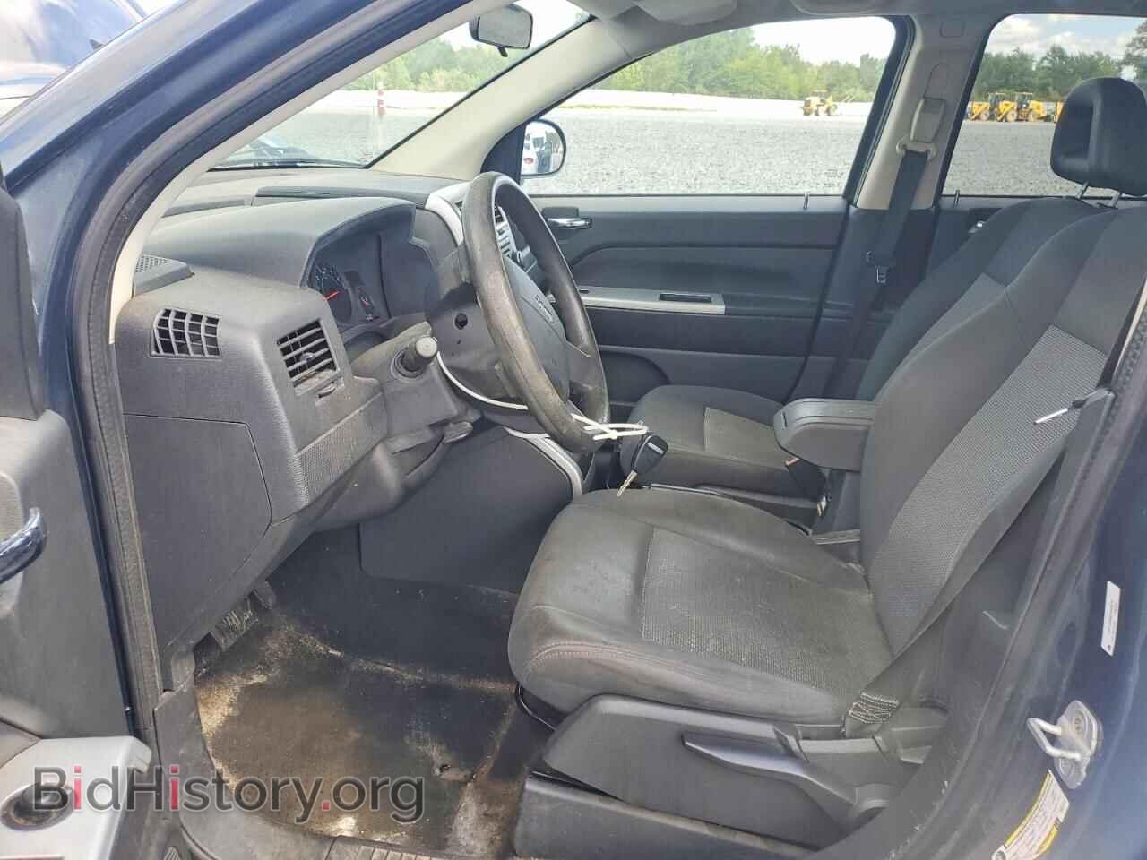 2008 Jeep COMPASS (VIN 1J8FT47038D684019) — photo 7 of 15