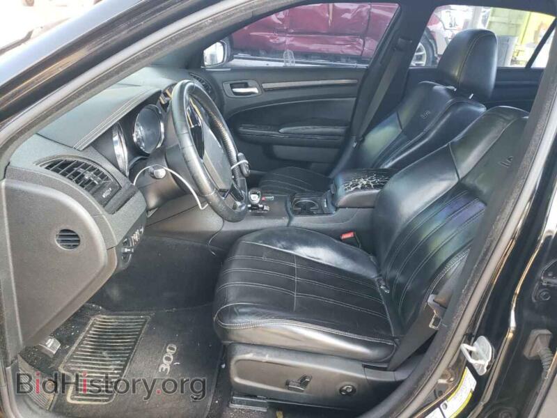 2013 Chrysler 300 (VIN 2C3CCABG3DH547306) — photo 7 of 12
