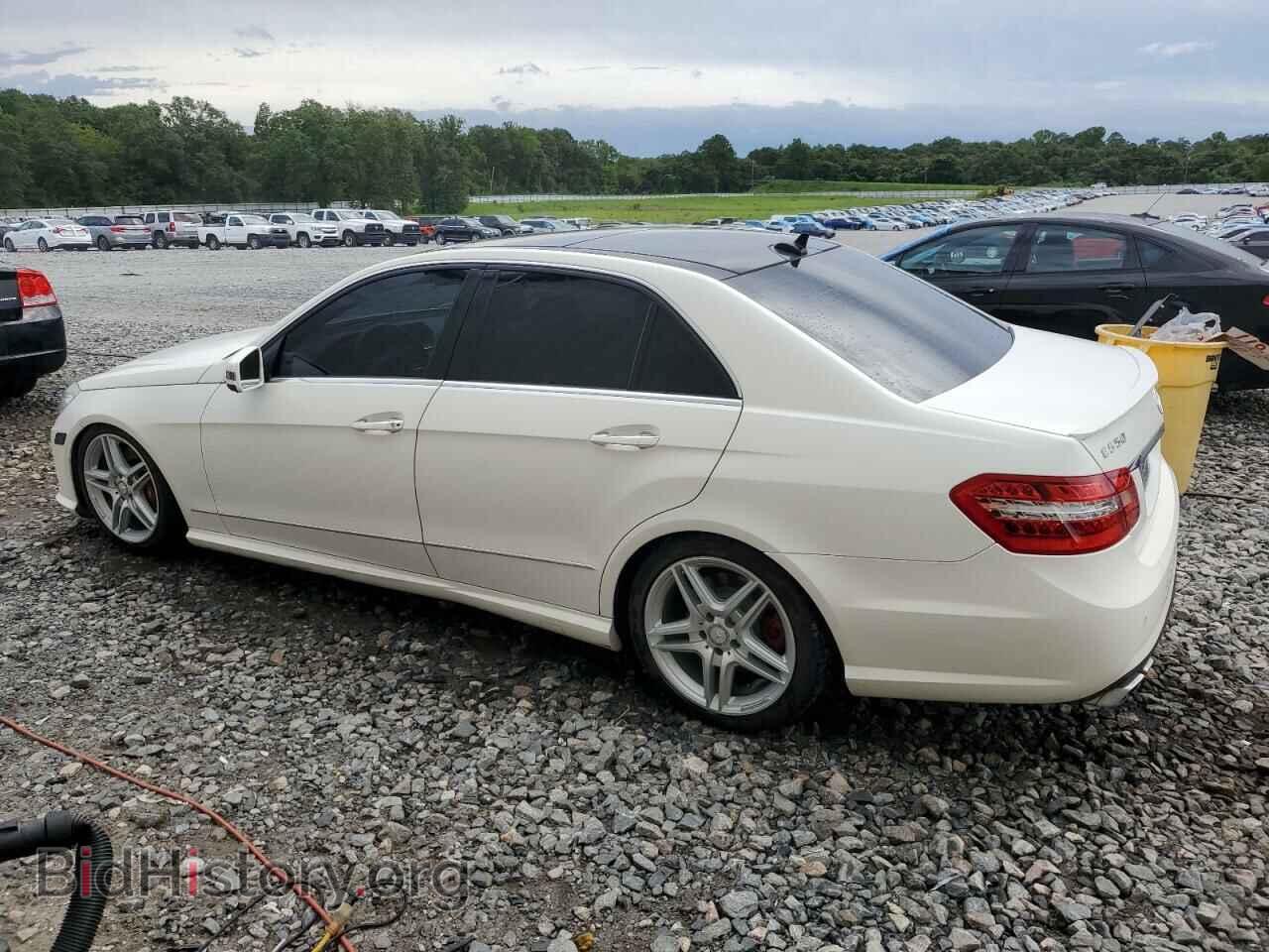 2011 MERCEDES-BENZ E-CLASS - VIN: WDDHF7CB2BA441834 - Фото 2