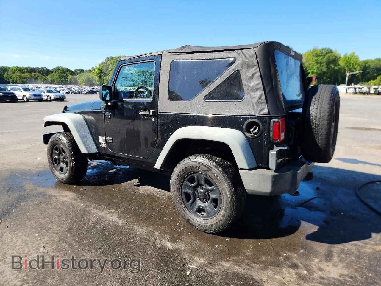 2011 JEEP WRANGLER - VIN: 1J4AA2D10BL628202 - Photo 2