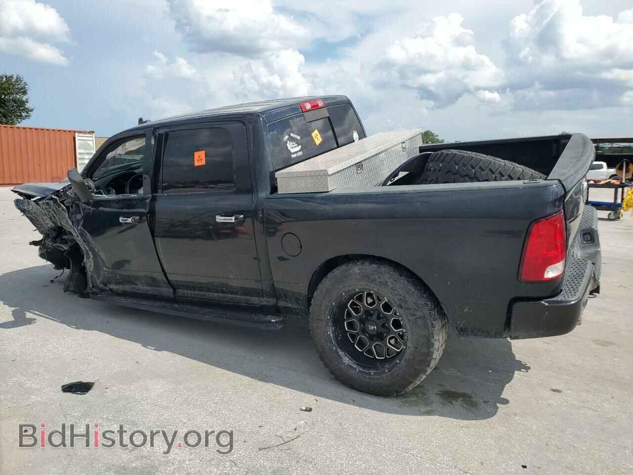 2016 RAM 1500 - VIN: 3C6RR7LT2GG359326 - Фото 2