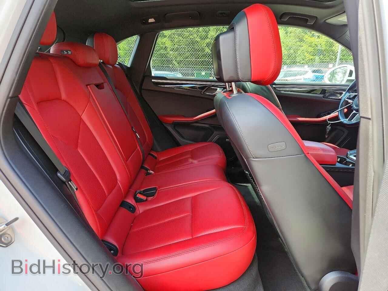 2018 PORSCHE MACAN - VIN: WP1AA2A50JLB04414 - Photo 11