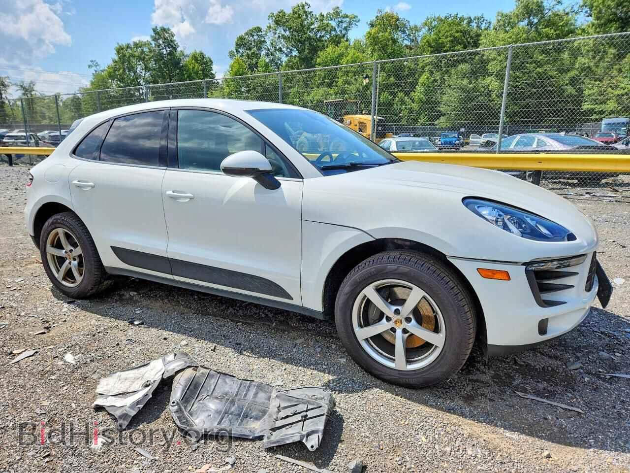 2018 PORSCHE MACAN - VIN: WP1AA2A50JLB04414 - Photo 4