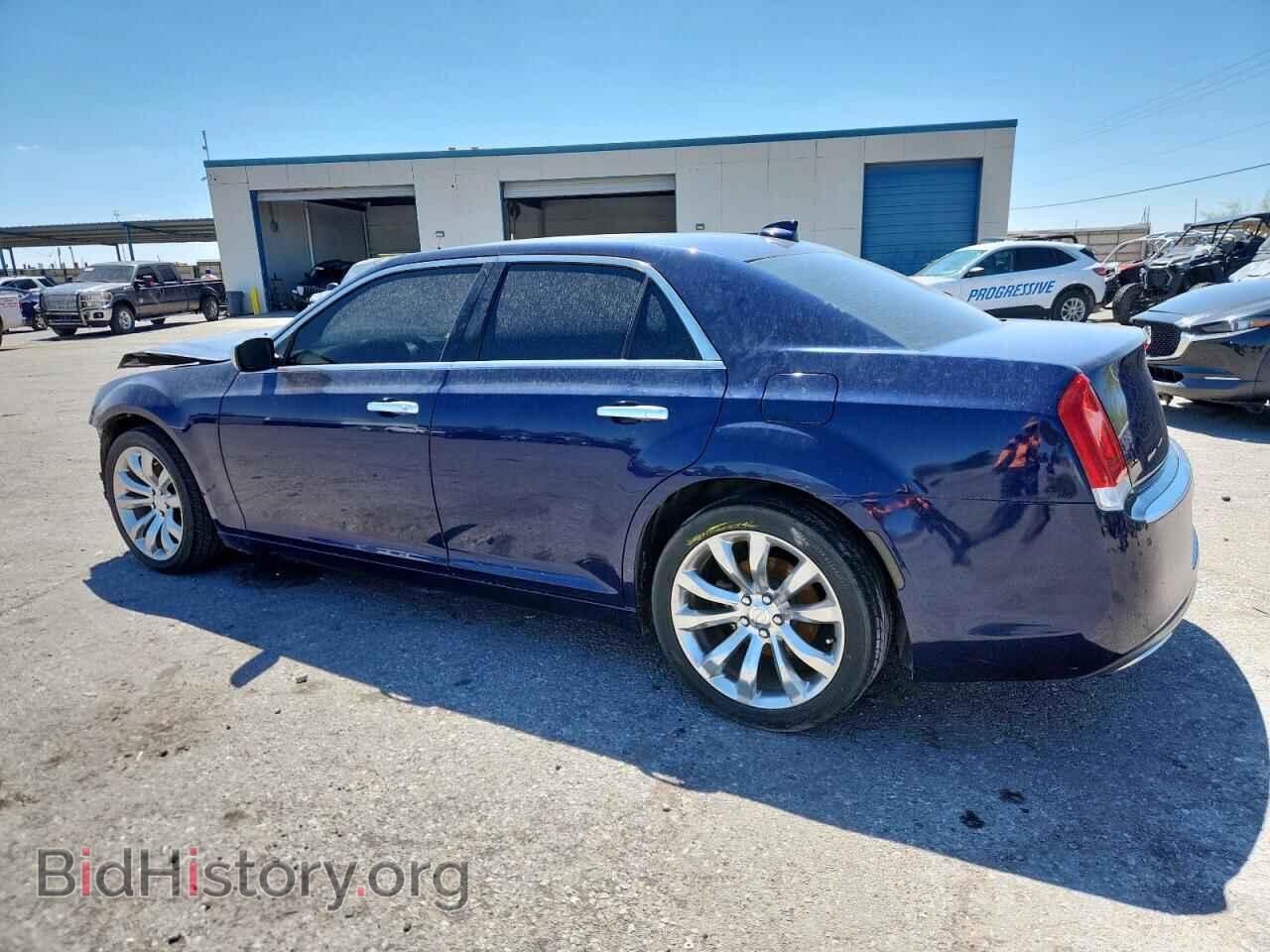2015 CHRYSLER 300 - VIN: 2C3CCAPT2FH739535 - Фото 2
