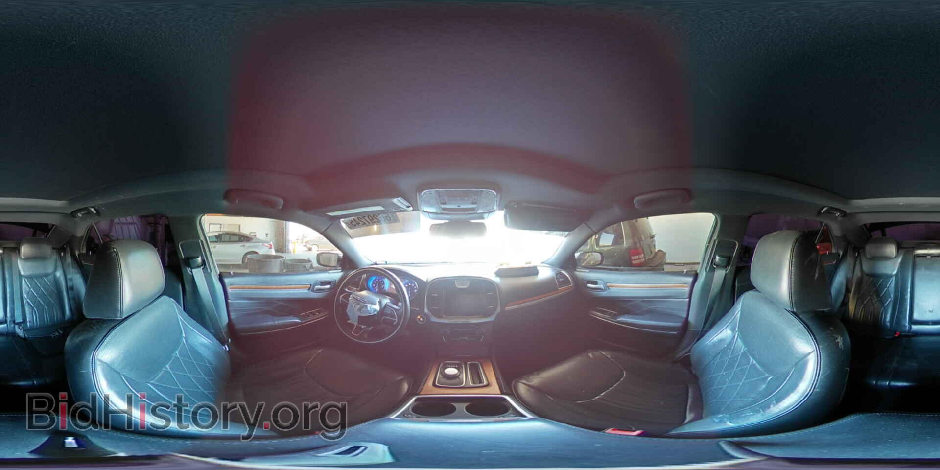 2015 CHRYSLER 300 - VIN: 2C3CCAPT2FH739535 - Фото 15