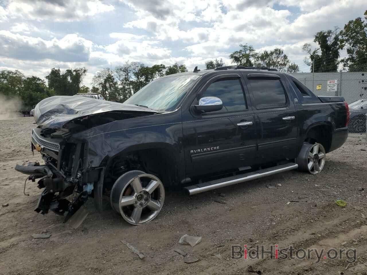 Photo 3GNTKEE74DG168971 - CHEVROLET AVALANCHE 2013