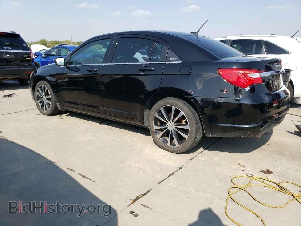 2013 CHRYSLER 200 - VIN: 1C3CCBCG4DN507621 - Photo 2