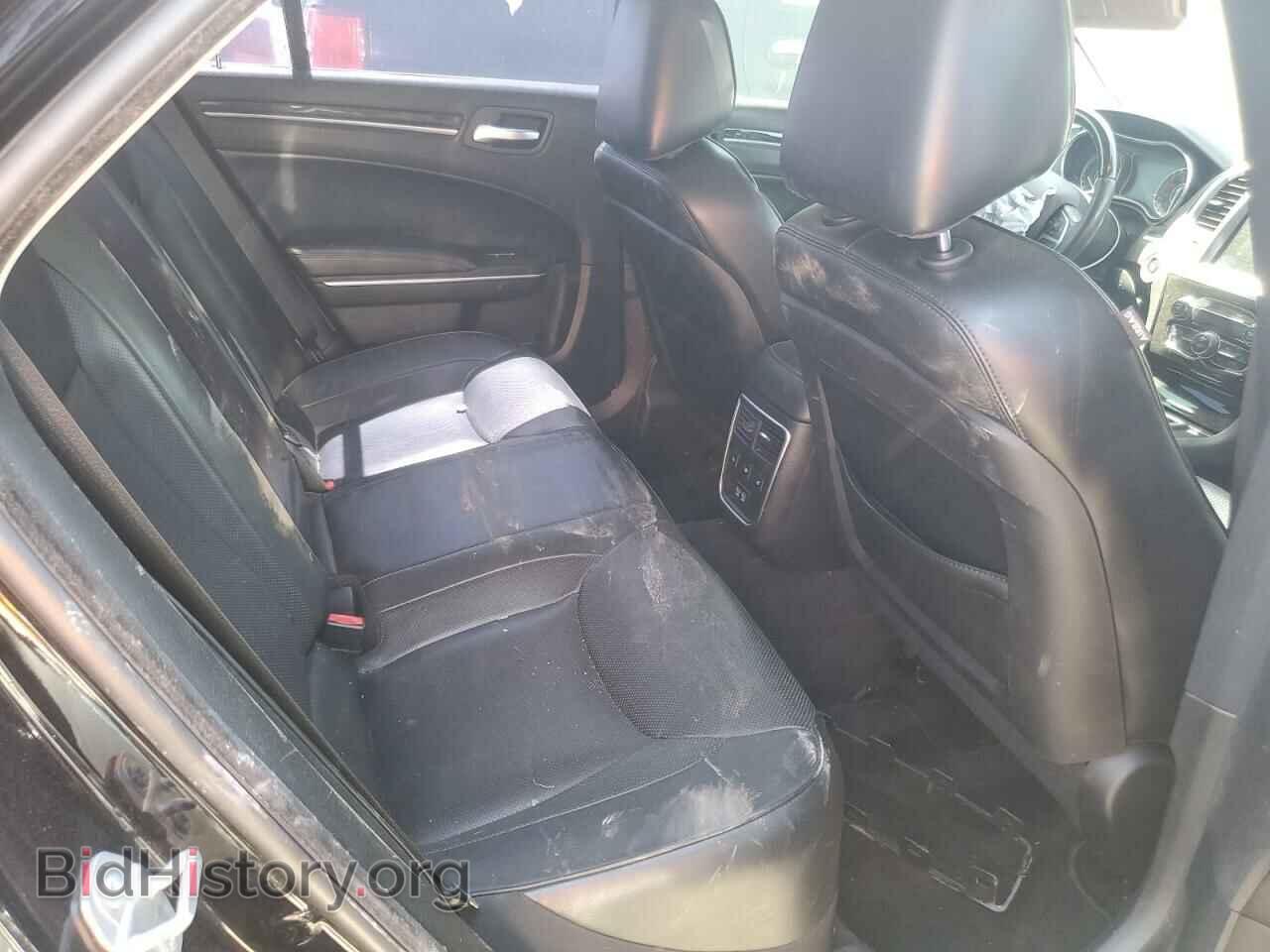 2016 CHRYSLER 300 - VIN: 2C3CCAKG2GH239029 - Фото 10