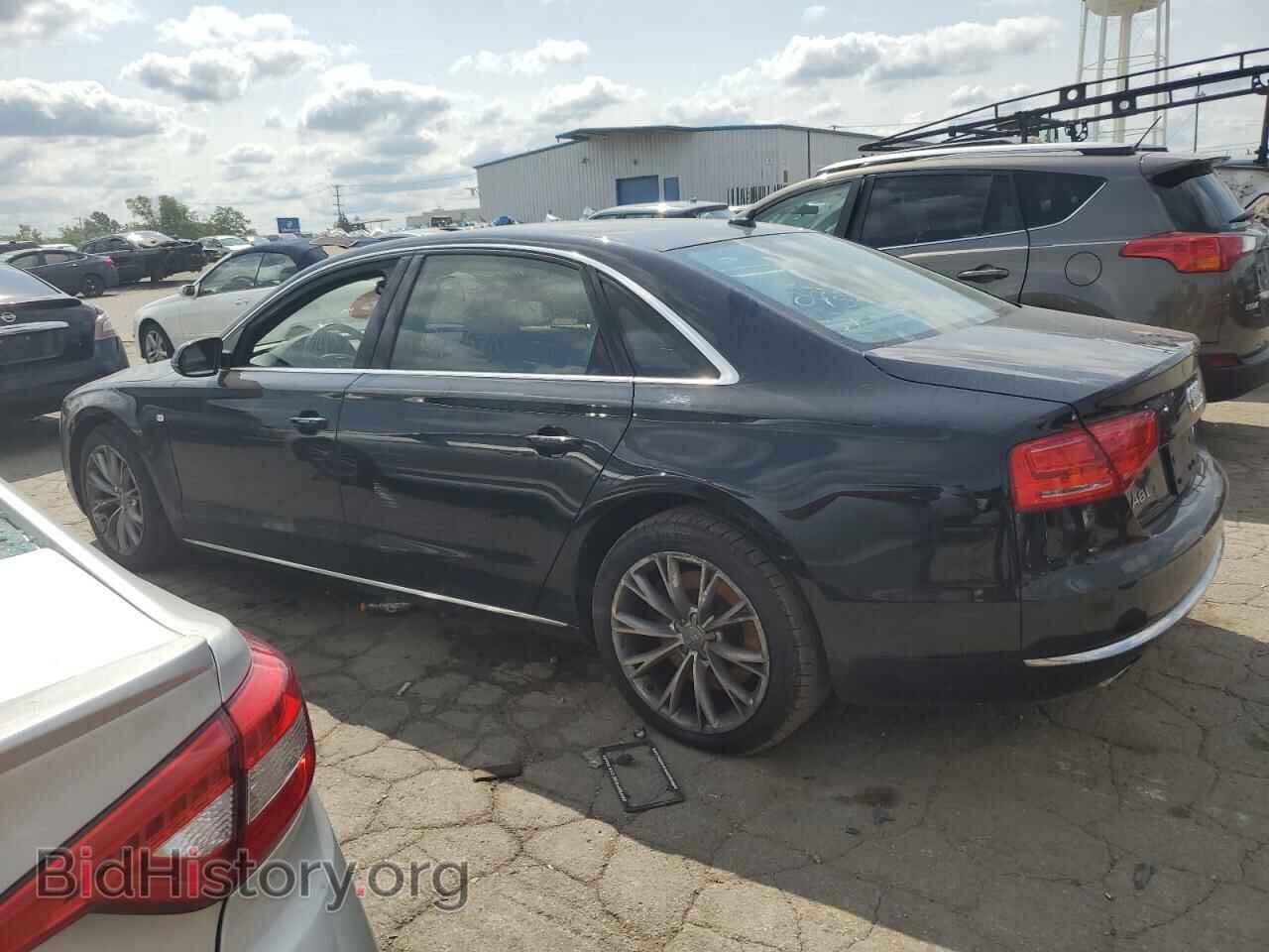 2011 AUDI A8 - VIN: WAURVAFD9BN005595 - Фото 2