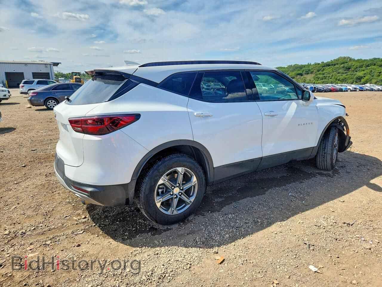 2024 CHEVROLET BLAZER - VIN: 3GNKBHR45RS187708 - Photo 3