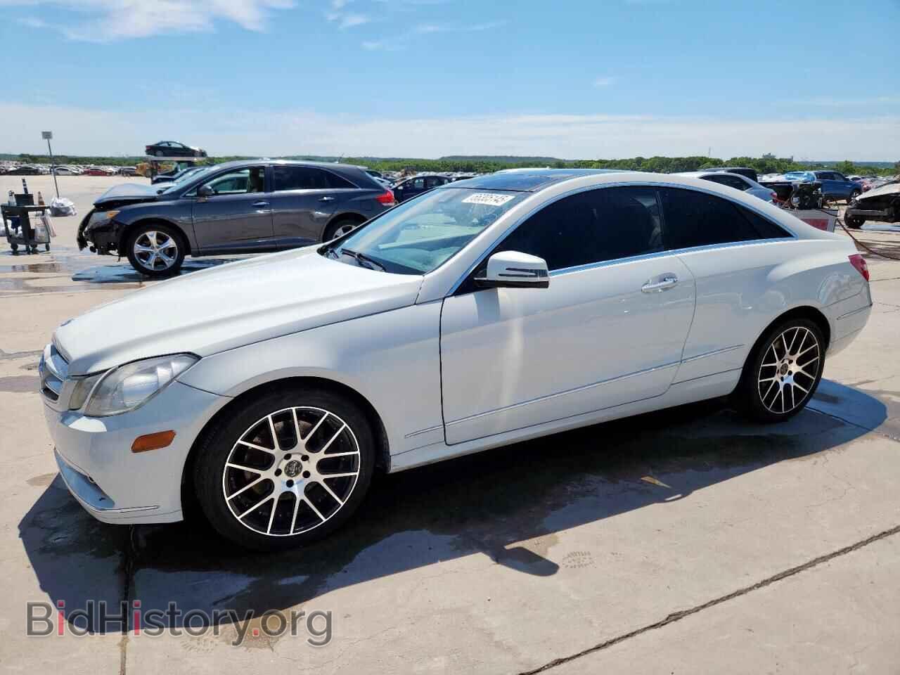 Photo WDDKJ5GB5BF081397 - MERCEDES-BENZ E-CLASS 2011