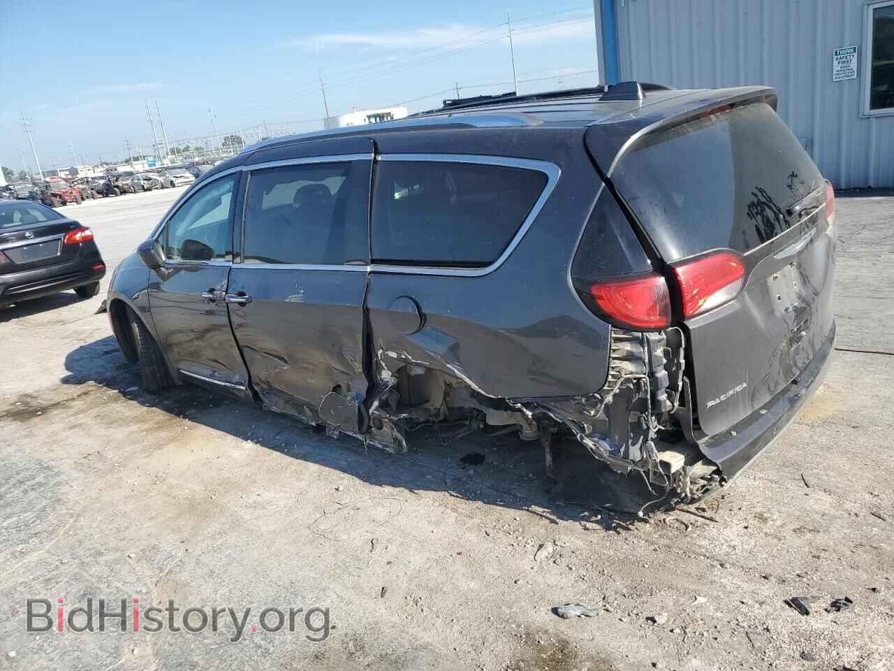2017 CHRYSLER PACIFICA - VIN: 2C4RC1EG2HR541739 - Photo 2