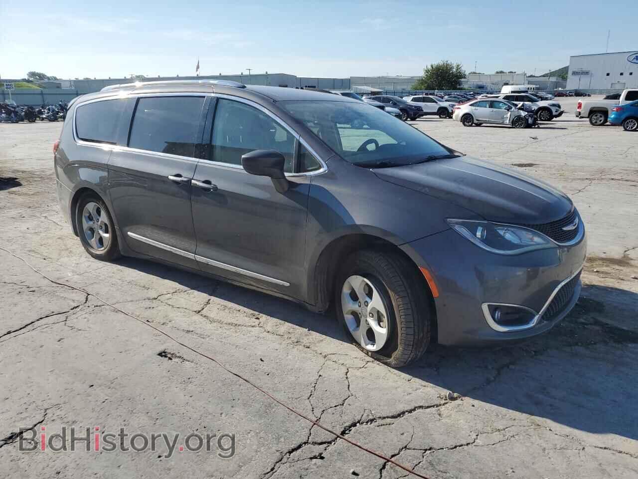 2017 CHRYSLER PACIFICA - VIN: 2C4RC1EG2HR541739 - Photo 4