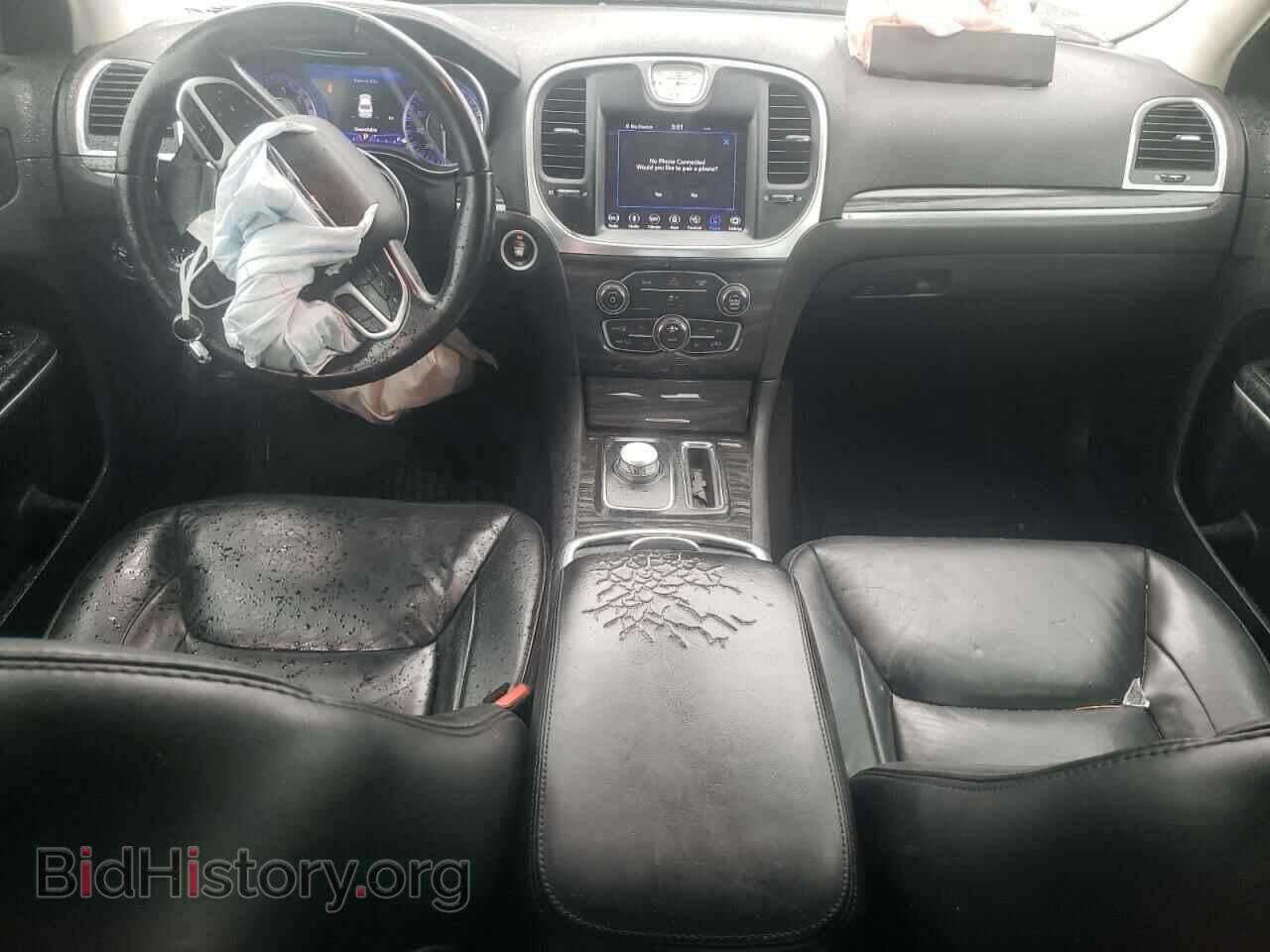 2019 CHRYSLER 300 - VIN: 2C3CCAAG1KH517090 - Фото 8