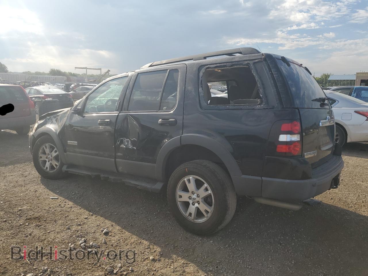 2006 FORD EXPLORER - VIN: 1FMEU73806UB46819 - Фото 2