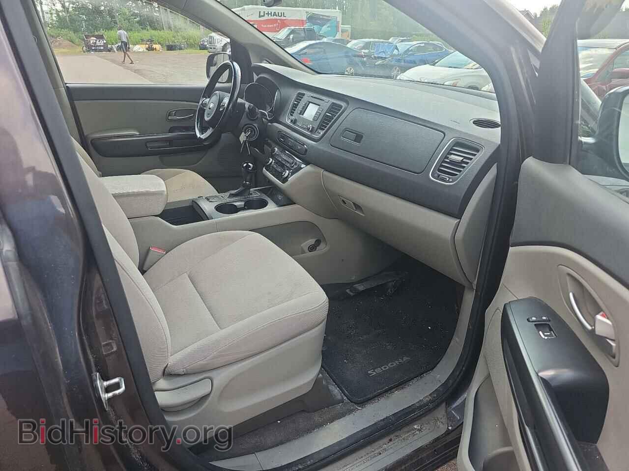 2016 KIA All Models - VIN: KNDMB5C15G6221159 - Фото 5