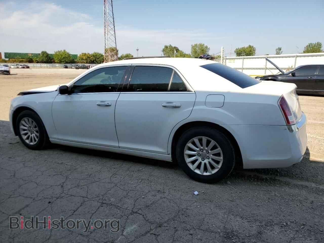 2012 CHRYSLER 300 - VIN: 2C3CCAAG7CH192057 - Фото 2