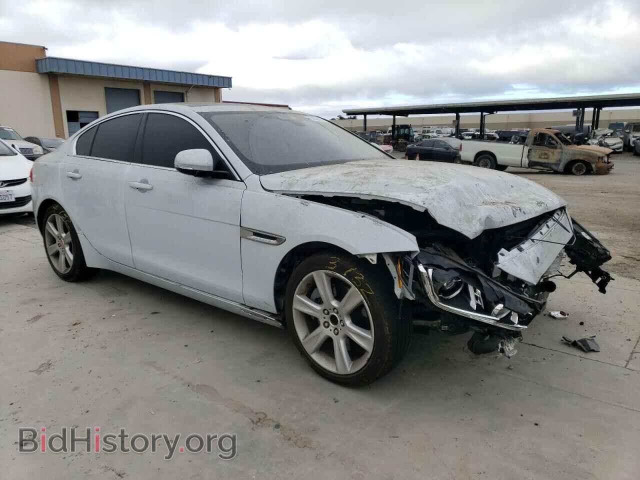 2017 JAGUAR XE - VIN: SAJAE4BG8HA948144 - Фото 4