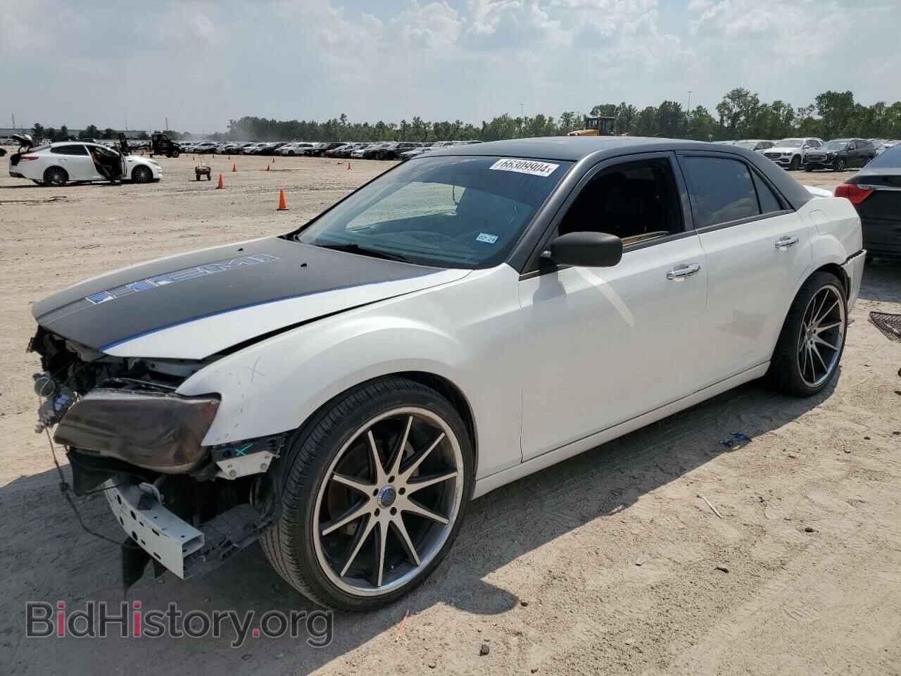 Фотография 2C3CCAET8GH230067 - CHRYSLER 300 2016
