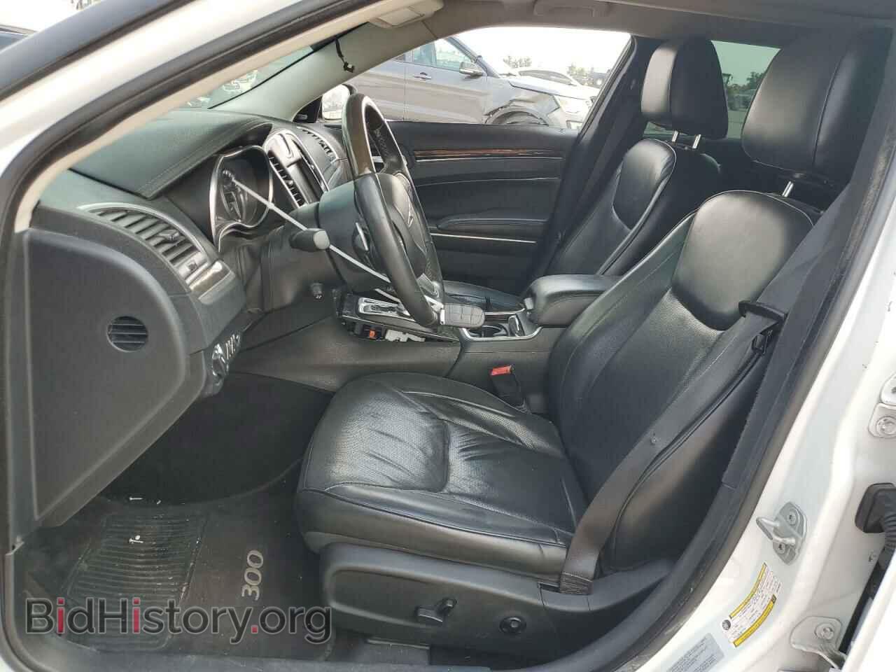 2016 CHRYSLER 300 - VIN: 2C3CCAET8GH230067 - Фото 7