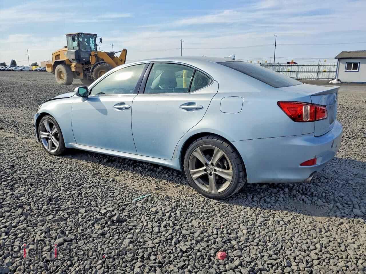 2011 LEXUS IS - VIN: JTHBF5C28B5154283 - Photo 2