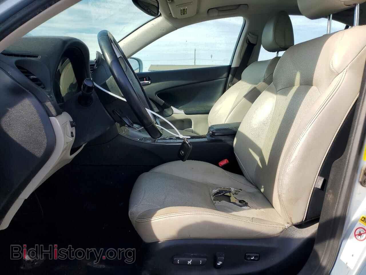 2011 LEXUS IS - VIN: JTHBF5C28B5154283 - Photo 7