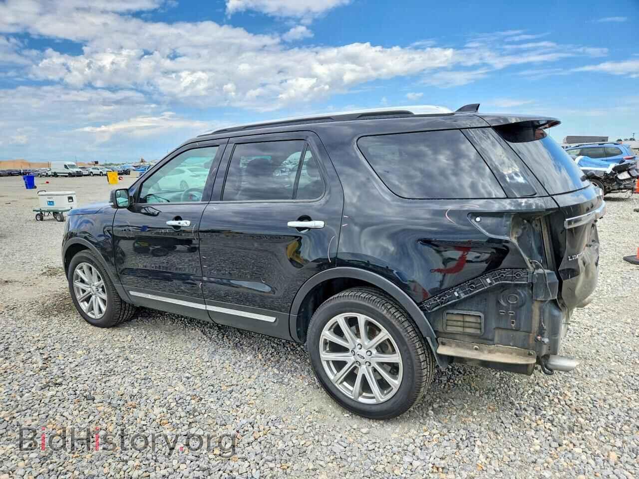 2017 FORD EXPLORER - VIN: 1FM5K8F8XHGA17124 - Photo 2