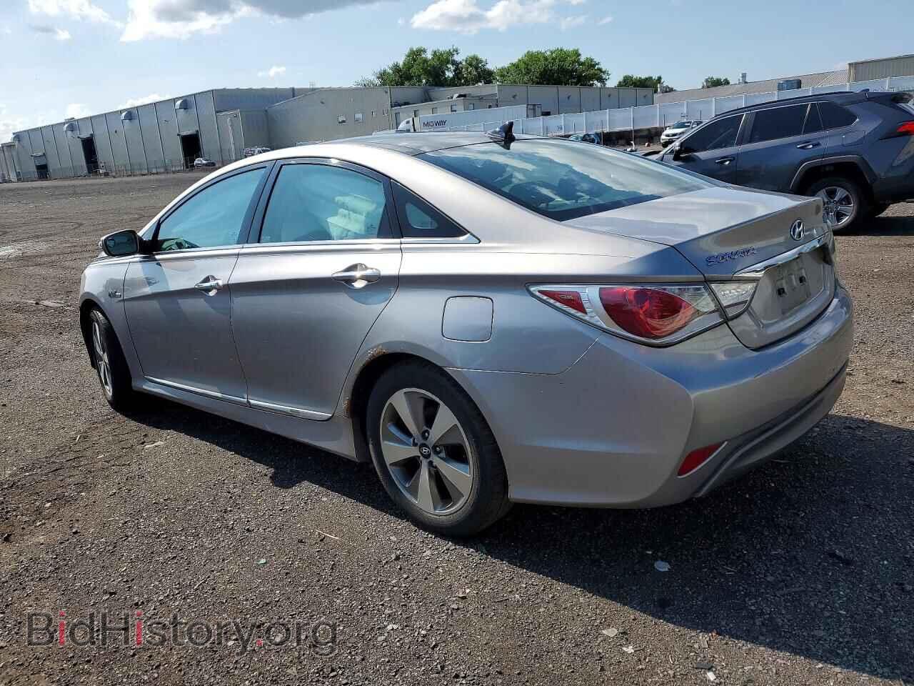2011 HYUNDAI SONATA - VIN: KMHEC4A40BA002667 - Photo 4