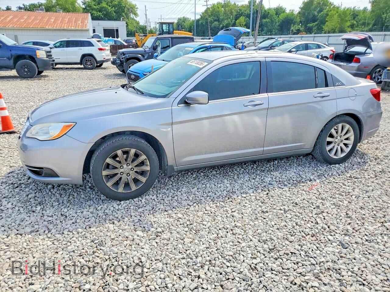 2013 CHRYSLER 200 - VIN: 1C3CCBBB9DN601452 - Photo 2