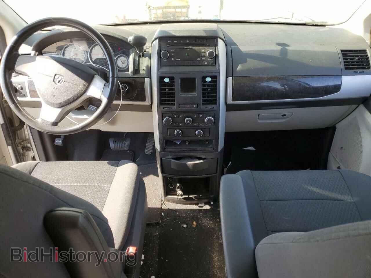 2010 DODGE CARAVAN - VIN: 2D4RN5D16AR317669 - Фото 8