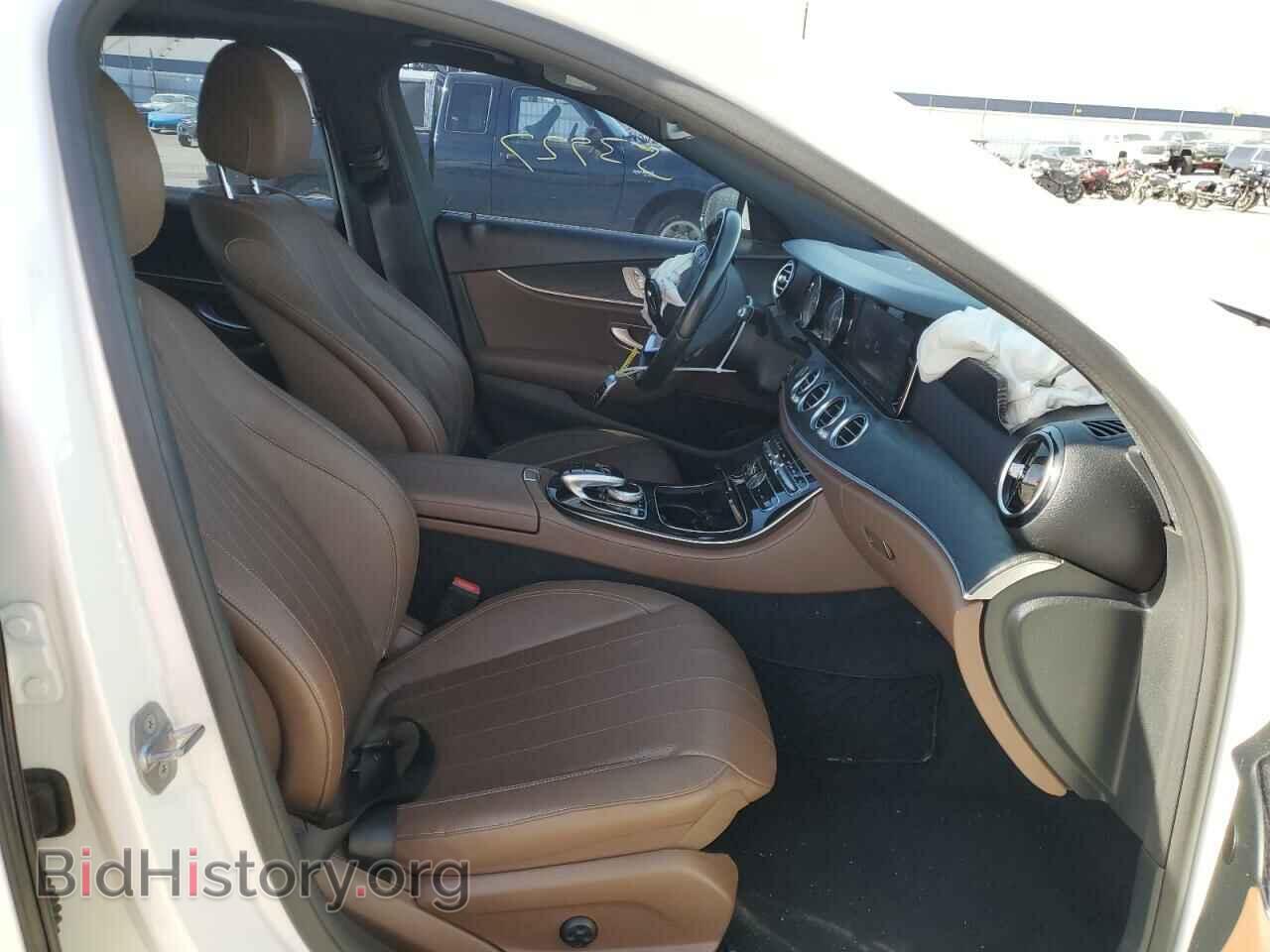 2017 MERCEDES-BENZ E-CLASS - VIN: WDDZF4JBXHA084871 - Фото 5